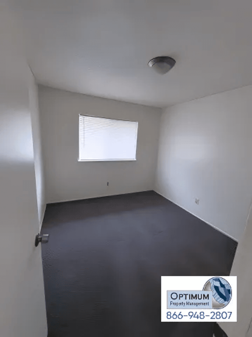 Victorville House: 15459 Chaparrel St.