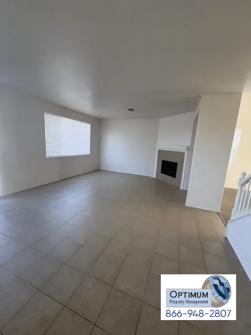 Victorville House: 15952 Greyrock St.