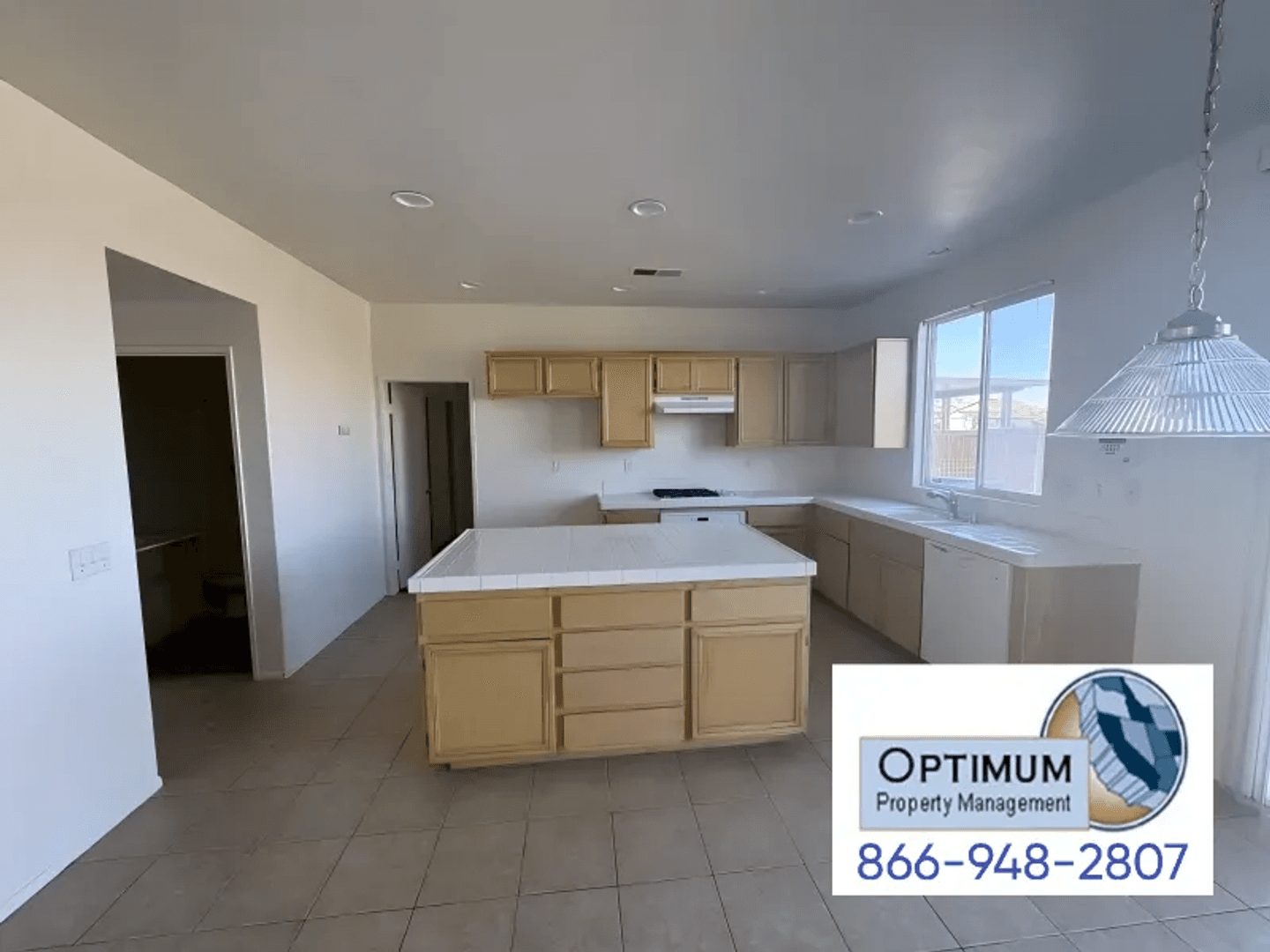 Victorville House: 15952 Greyrock St.