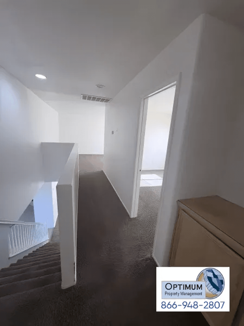 Victorville House: 15952 Greyrock St.