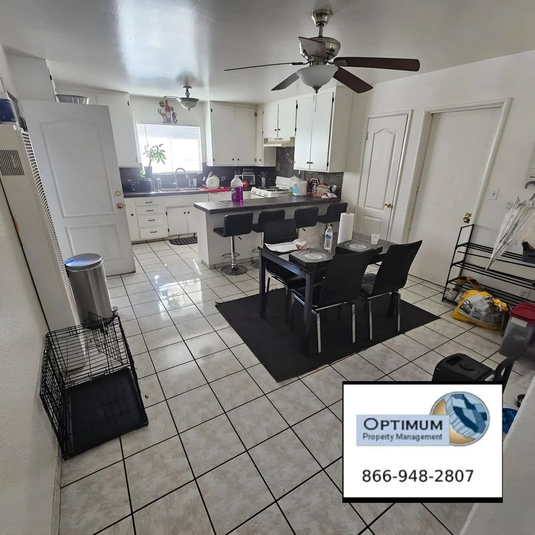Victorville House: 16276 Yucca Ave