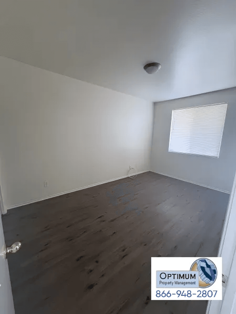 Victorville House: 15952 Greyrock St.