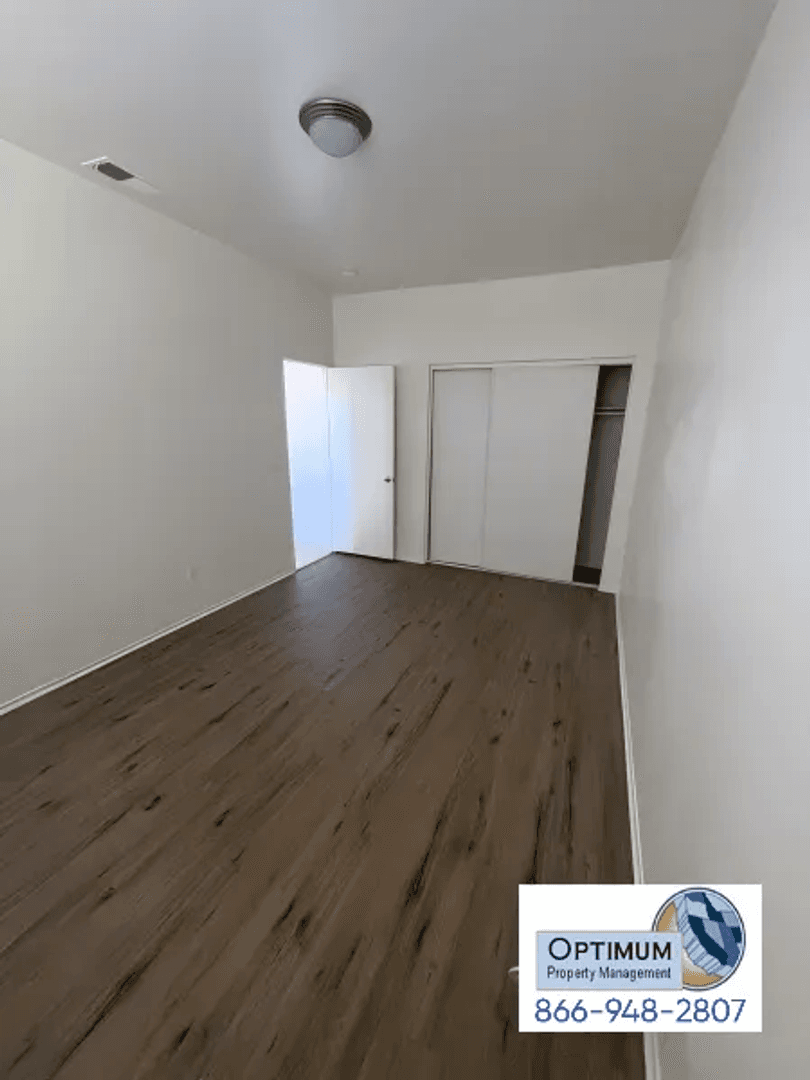 Victorville House: 15952 Greyrock St.