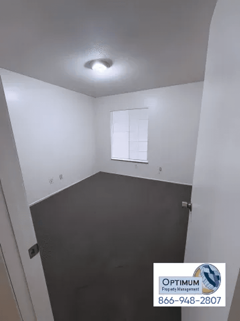 Victorville House: 15459 Chaparrel St.