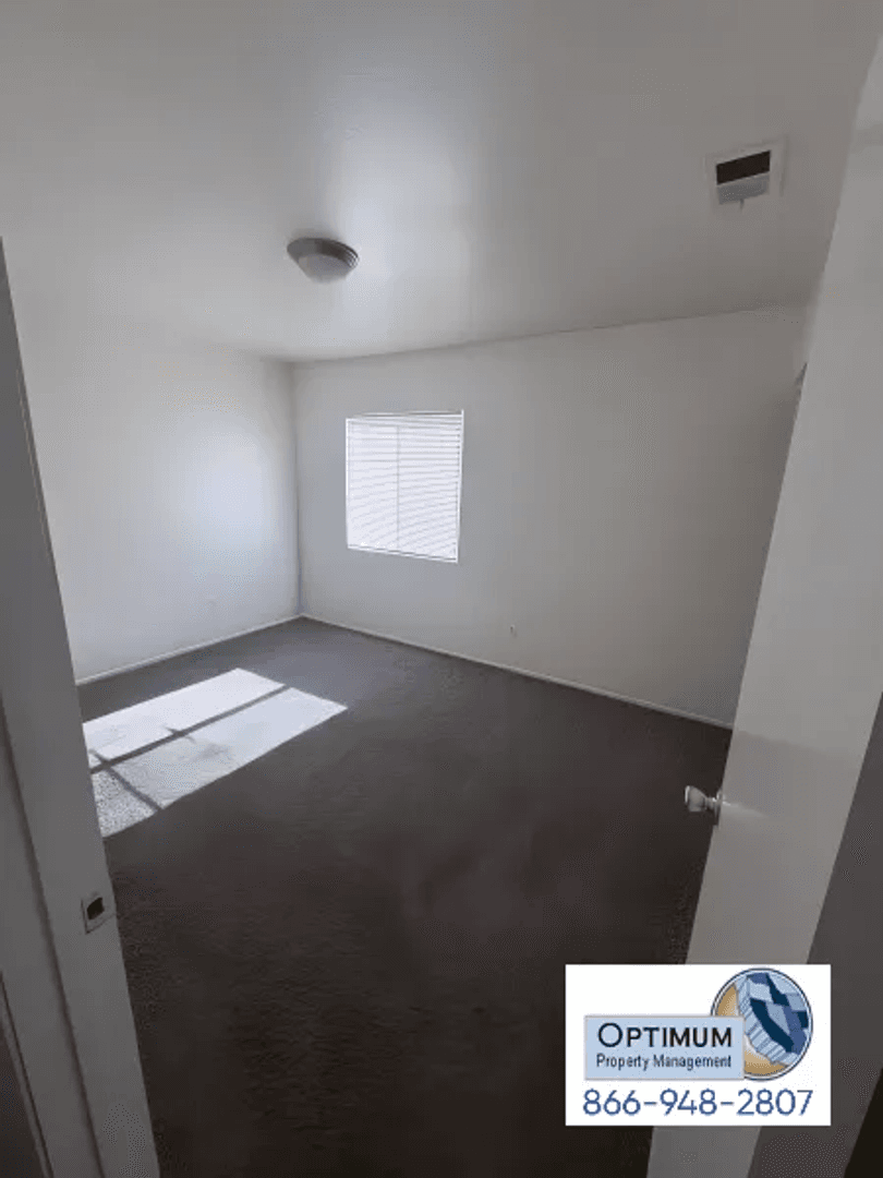 Victorville House: 15952 Greyrock St.