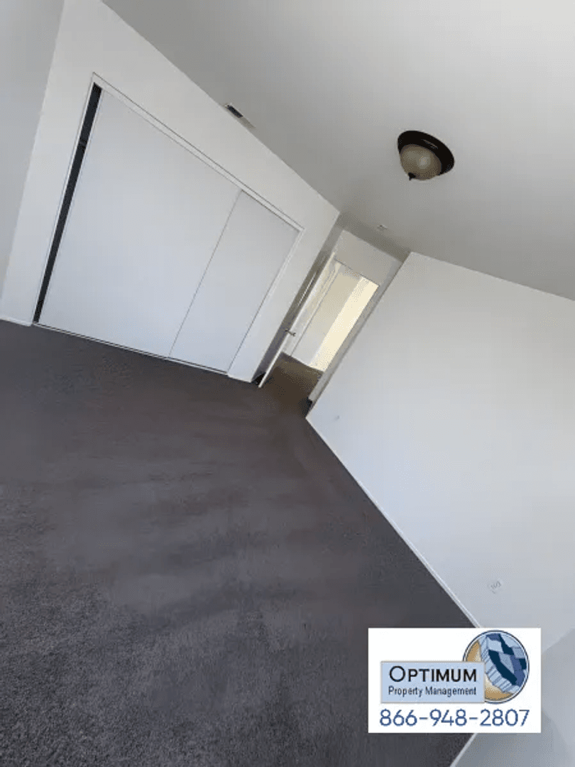 Victorville House: 15952 Greyrock St.
