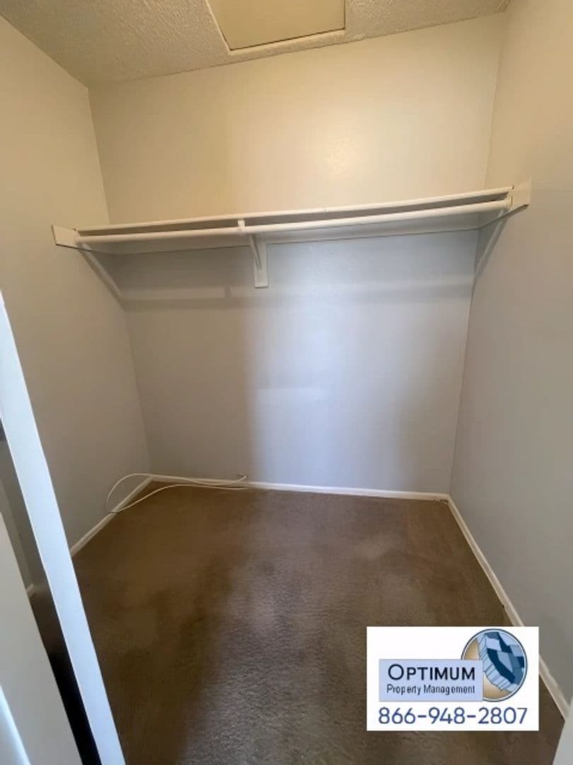 Lake Elsinore Apartment: 1410 Morro Way  - UNIT #13