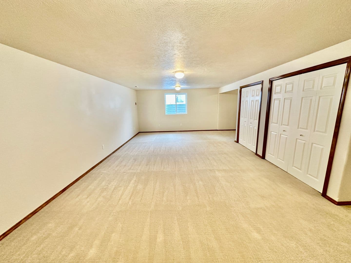 Mead House: 15207 Bonnett St