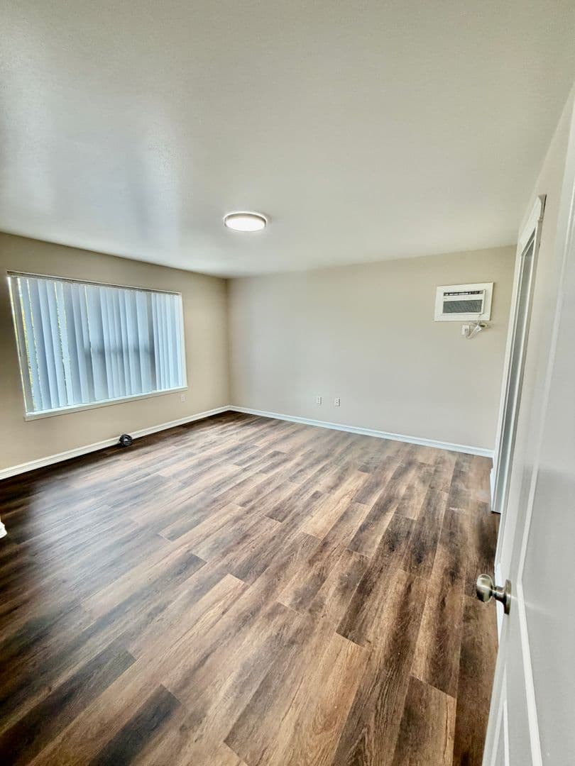 Spokane Apartment: 1816 W 7th Ave
