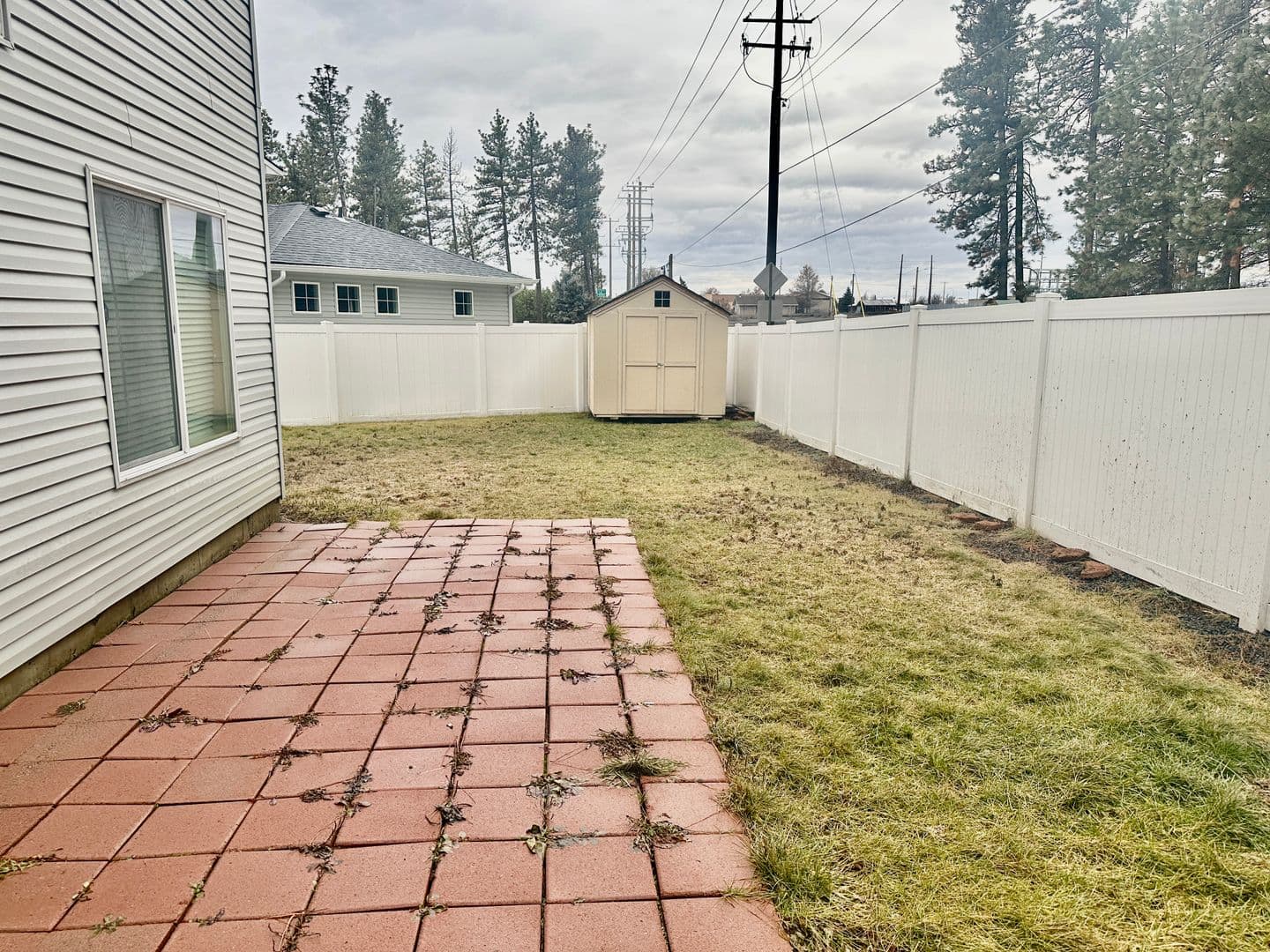 Spokane House: 9125 W Pirates Ct