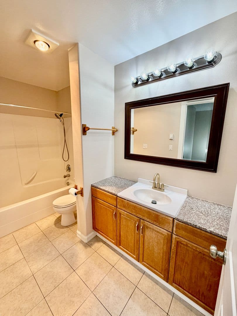Spokane Apartment: 1816 W 7th Ave
