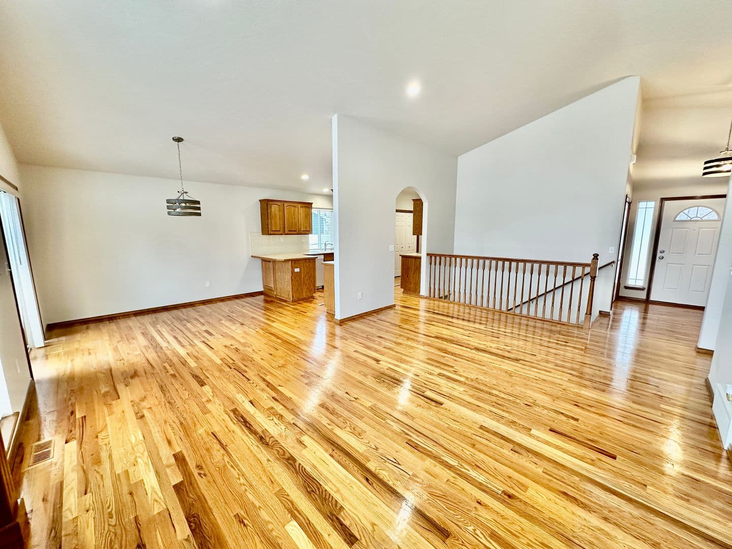Mead House: 15207 Bonnett St