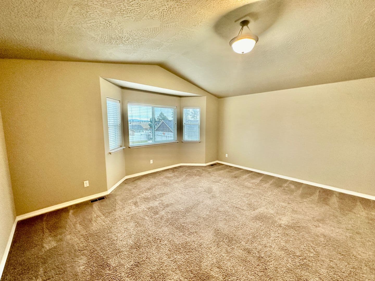 Spokane House: 9125 W Pirates Ct