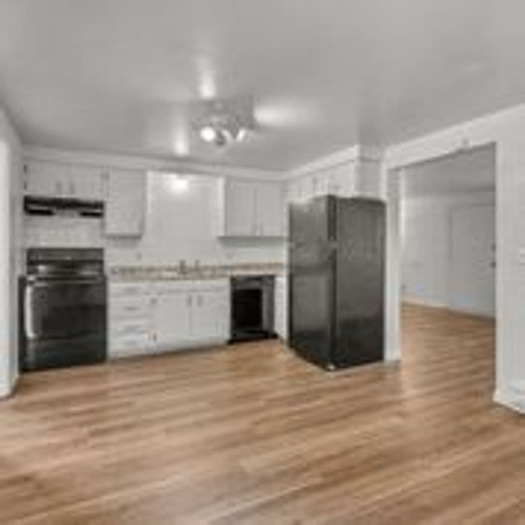 Spokane Apartment: 1907 W Broadway Ave