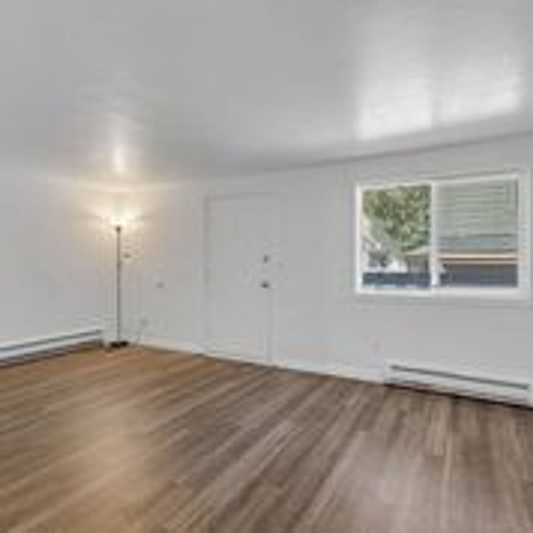 Spokane Apartment: 1907 W Broadway Ave
