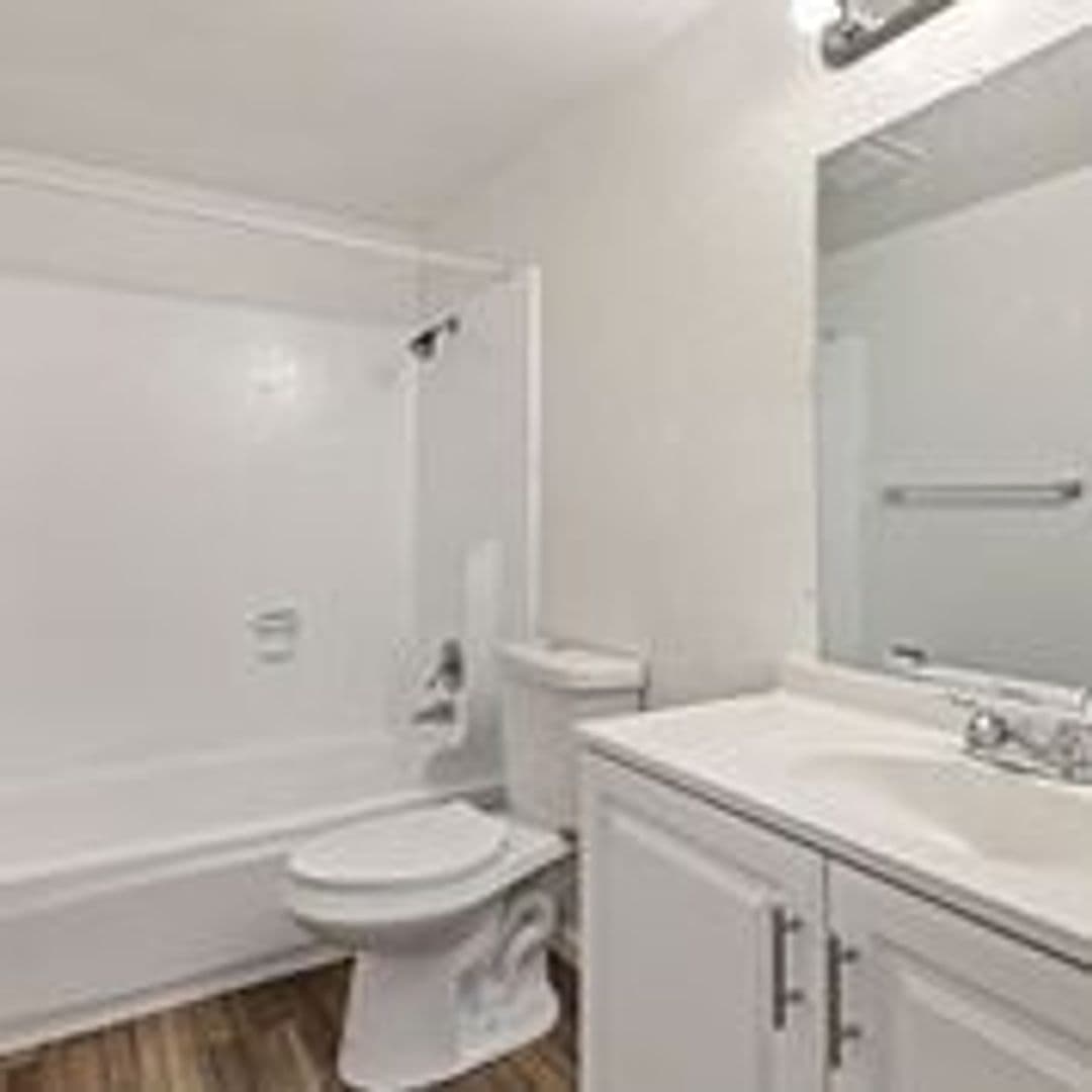 Spokane Apartment: 1907 W Broadway Ave
