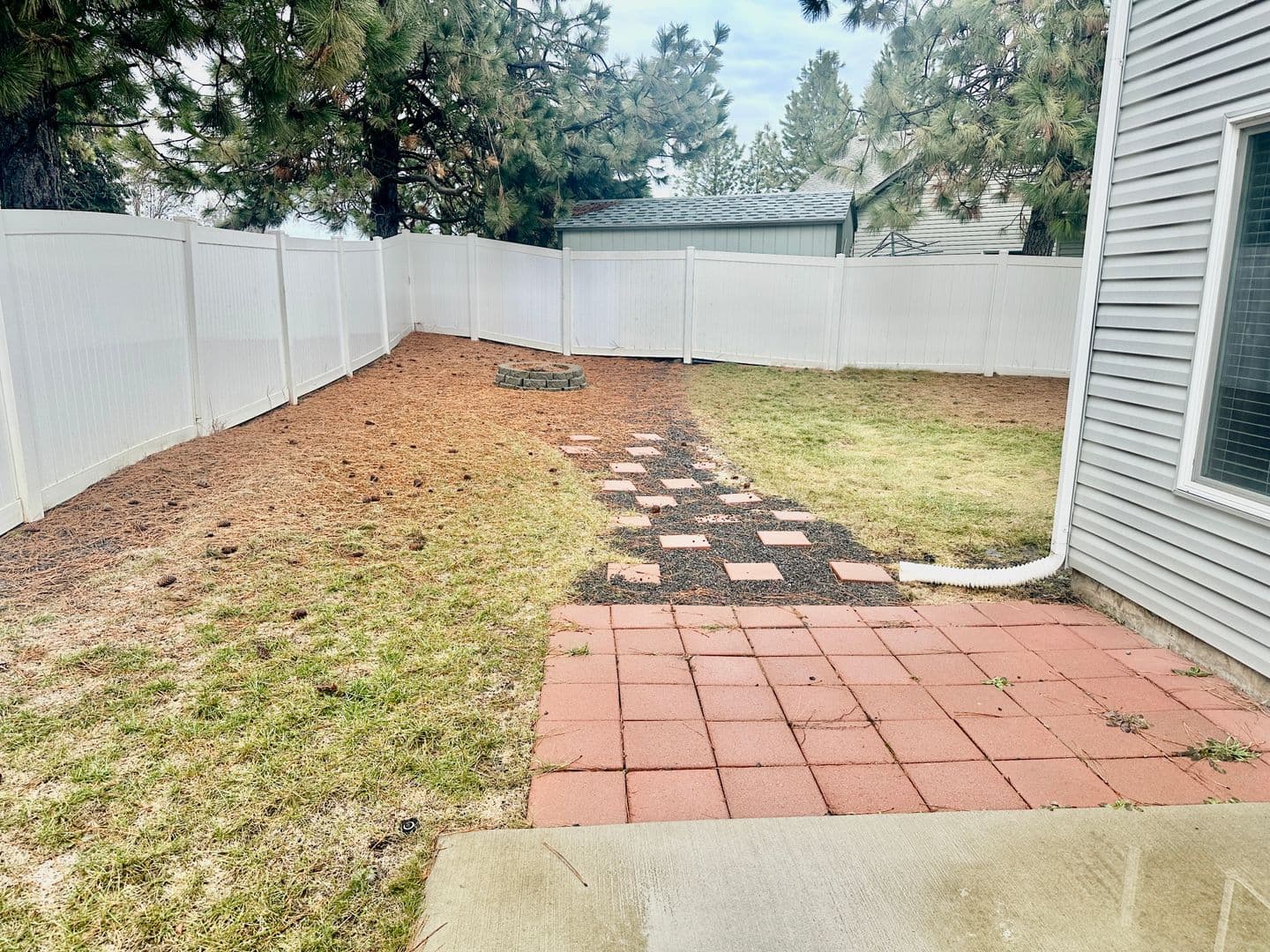 Spokane House: 9125 W Pirates Ct