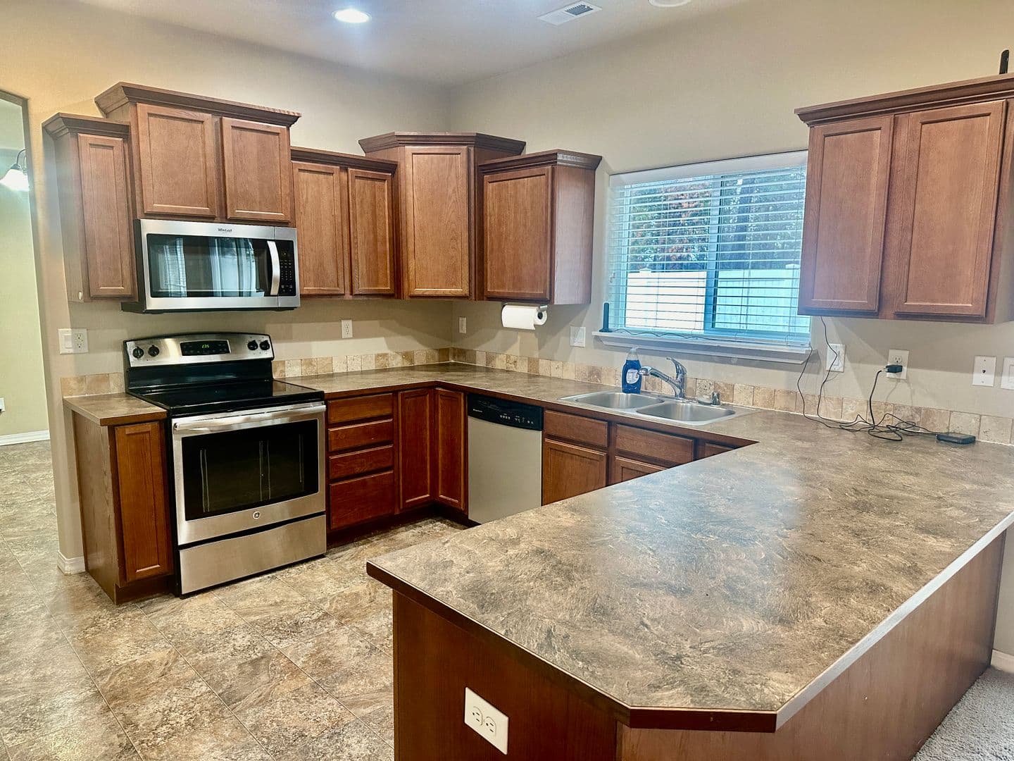 Spokane House: 9125 W Pirates Ct