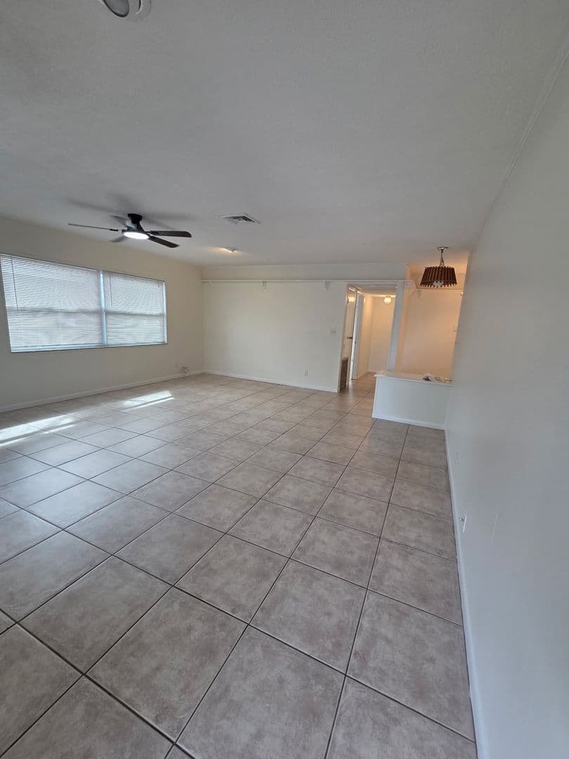 St. Petersburg House: 8076 24th Avenue N.
