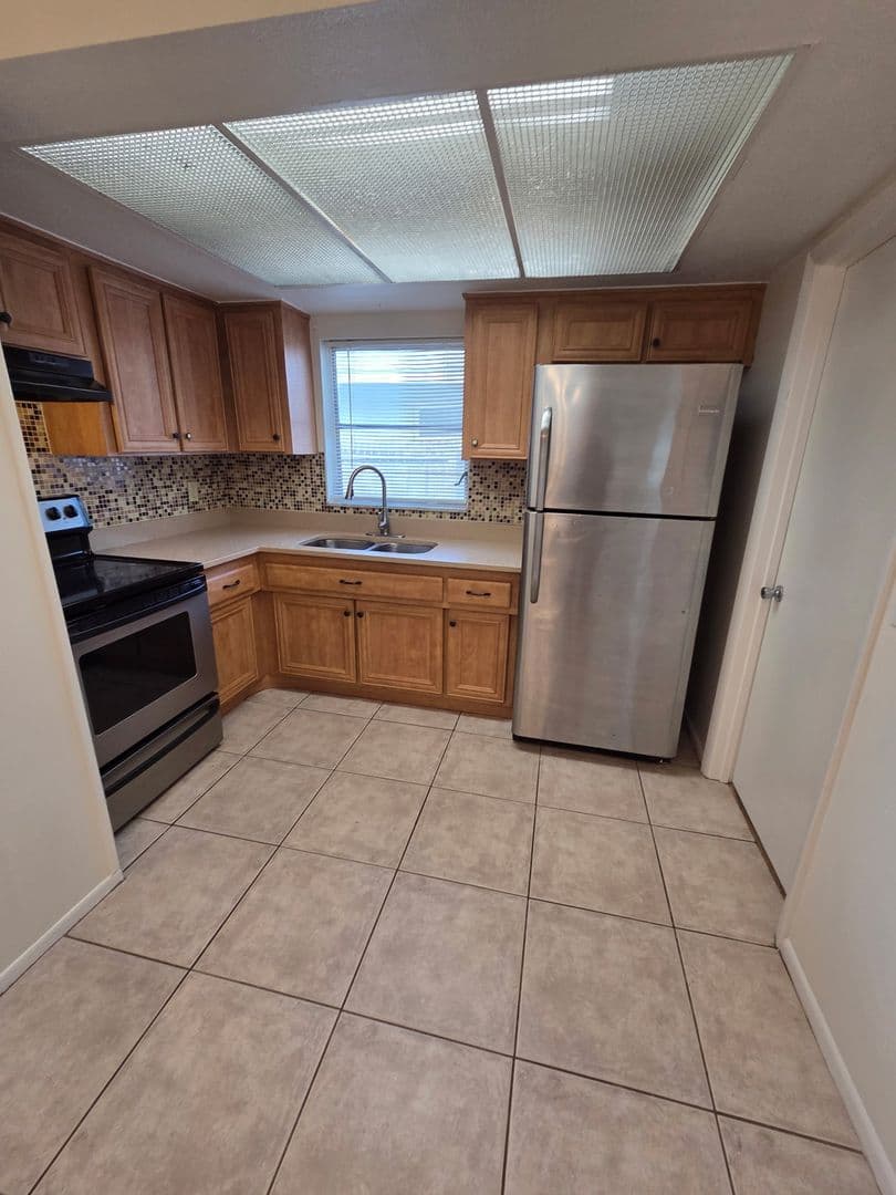 St. Petersburg House: 8076 24th Avenue N.