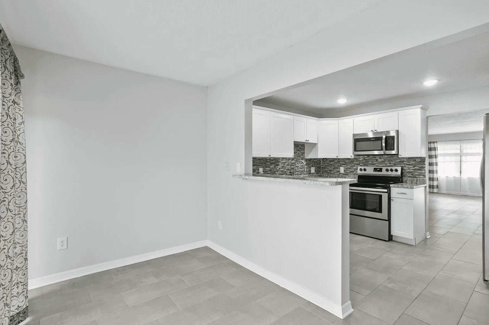 St. Petersburg Condo: 4920 Locust St NE