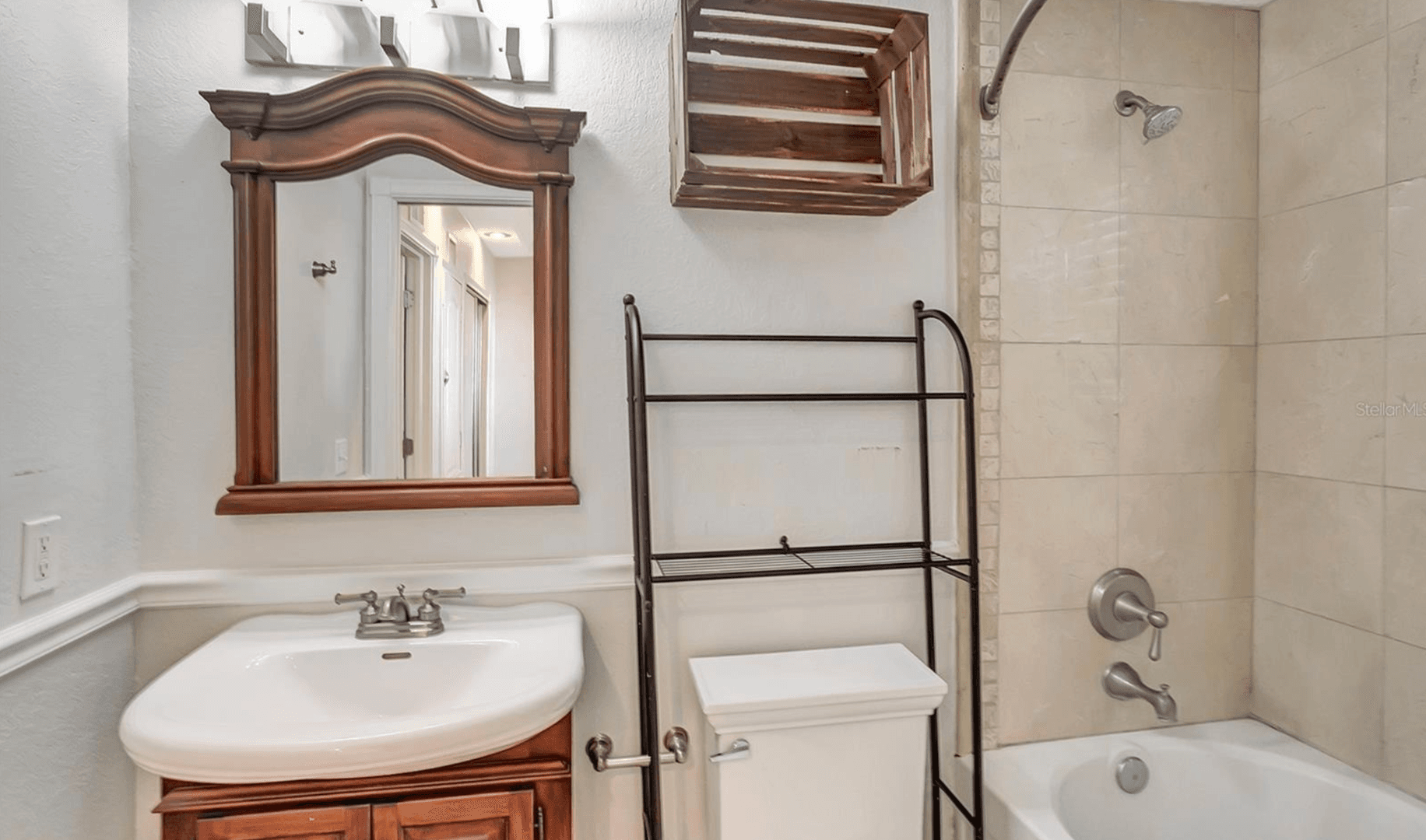 St. Petersburg Condo: 201 6th St. S