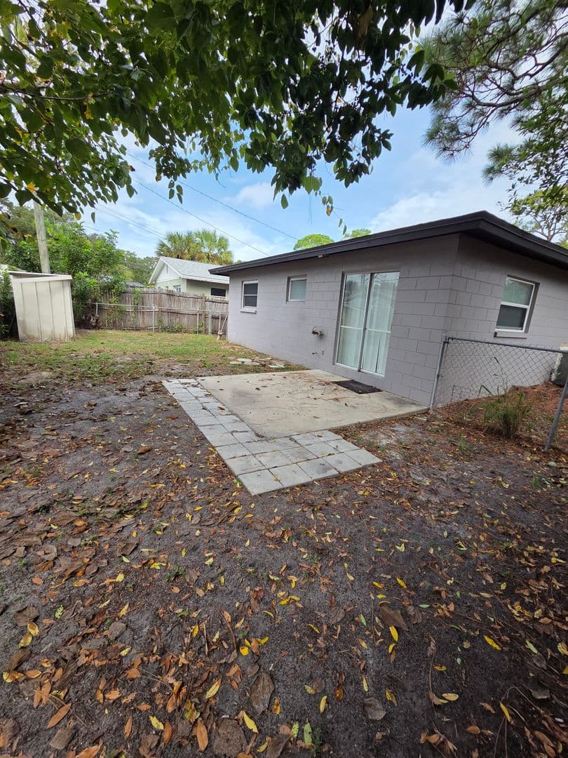 St. Petersburg House: 8076 24th Avenue N.