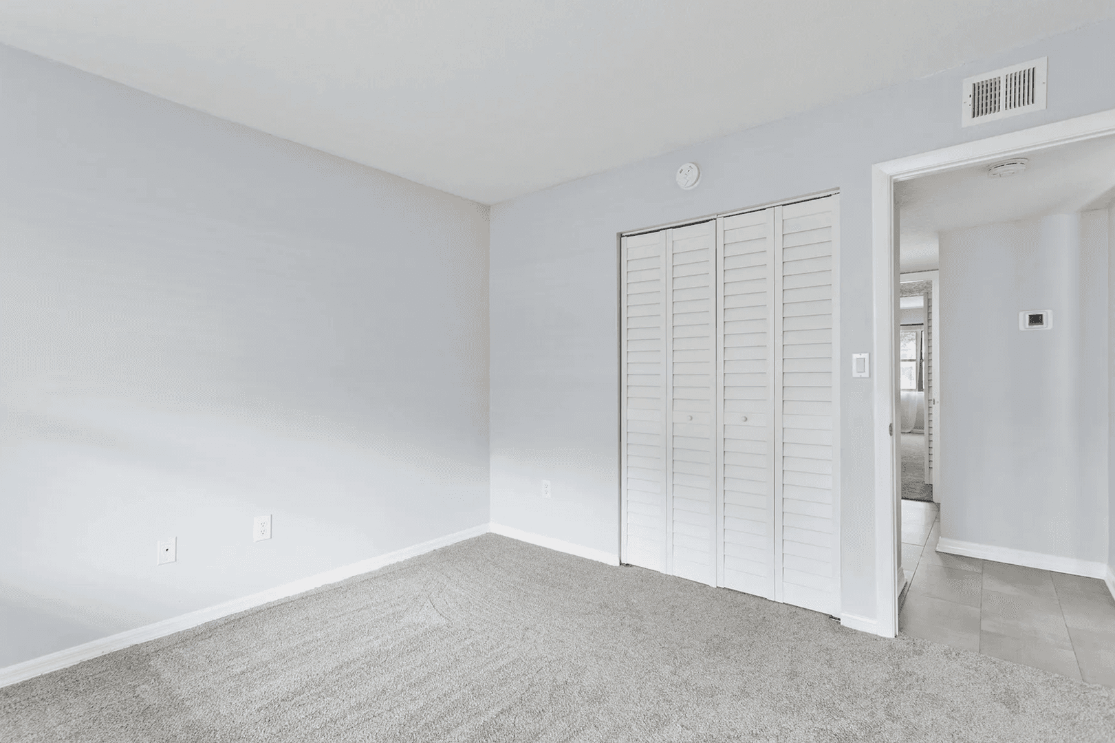 St. Petersburg Condo: 4920 Locust St NE