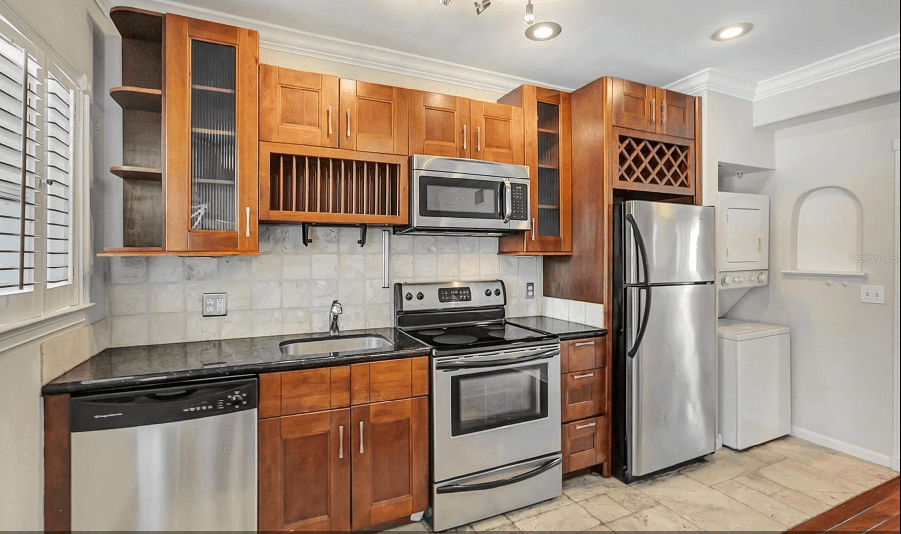 St. Petersburg Condo: 201 6th St. S