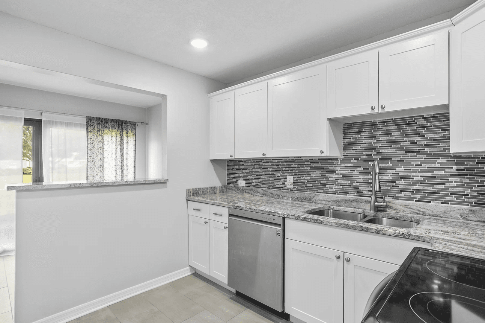 St. Petersburg Condo: 4920 Locust St NE