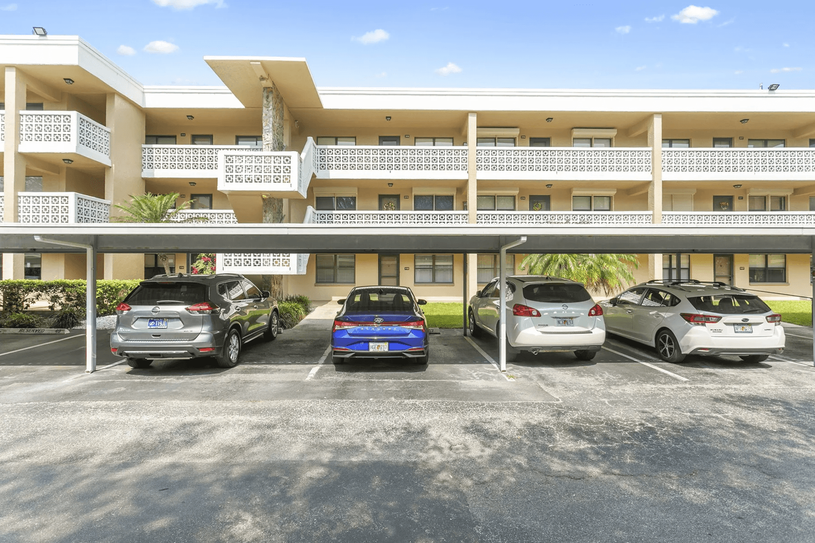 St. Petersburg Condo: 4920 Locust St NE