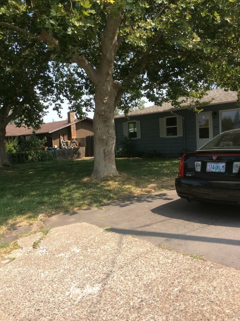 Medford House: 285 Clover Lane