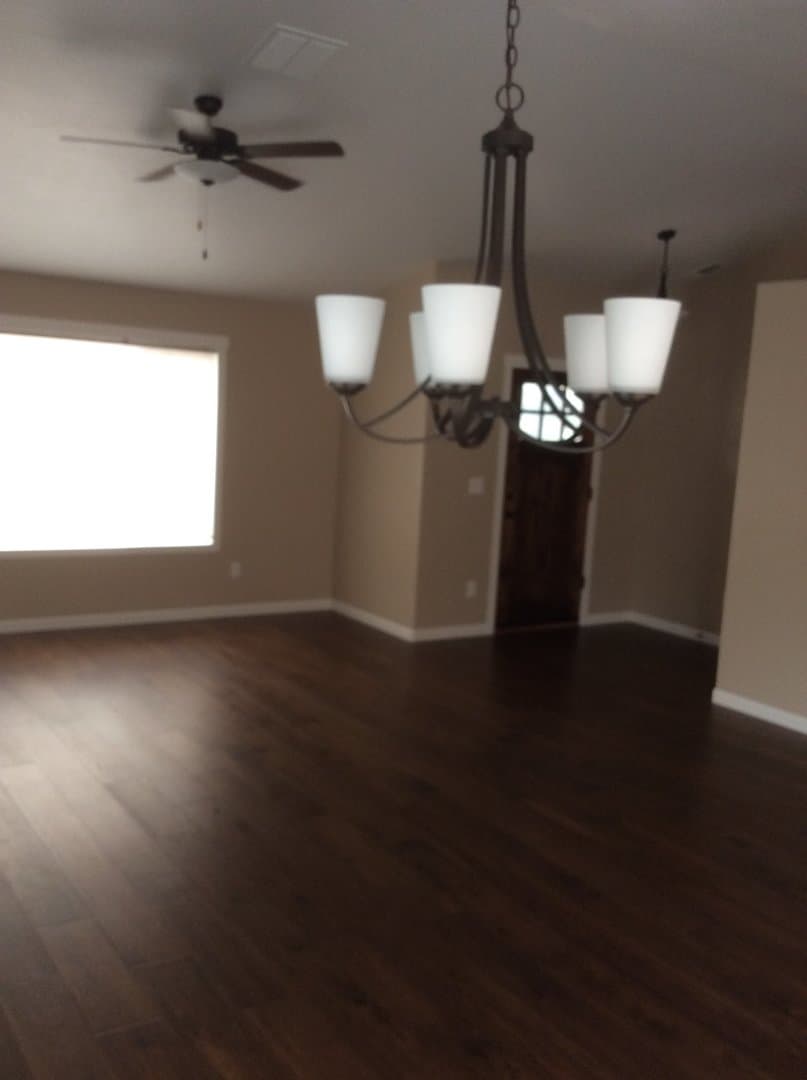 Grants Pass House: 201 SE Briggs Way