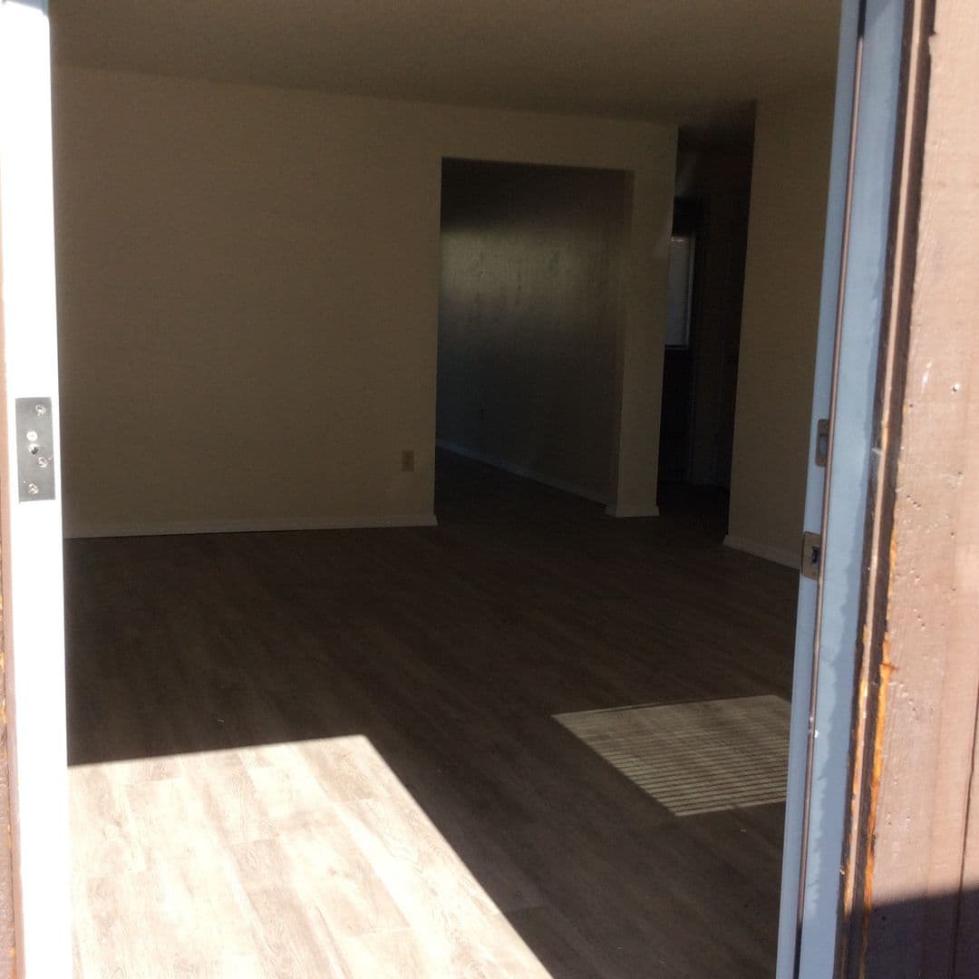 Medford Apartment: 1526 W Main Street