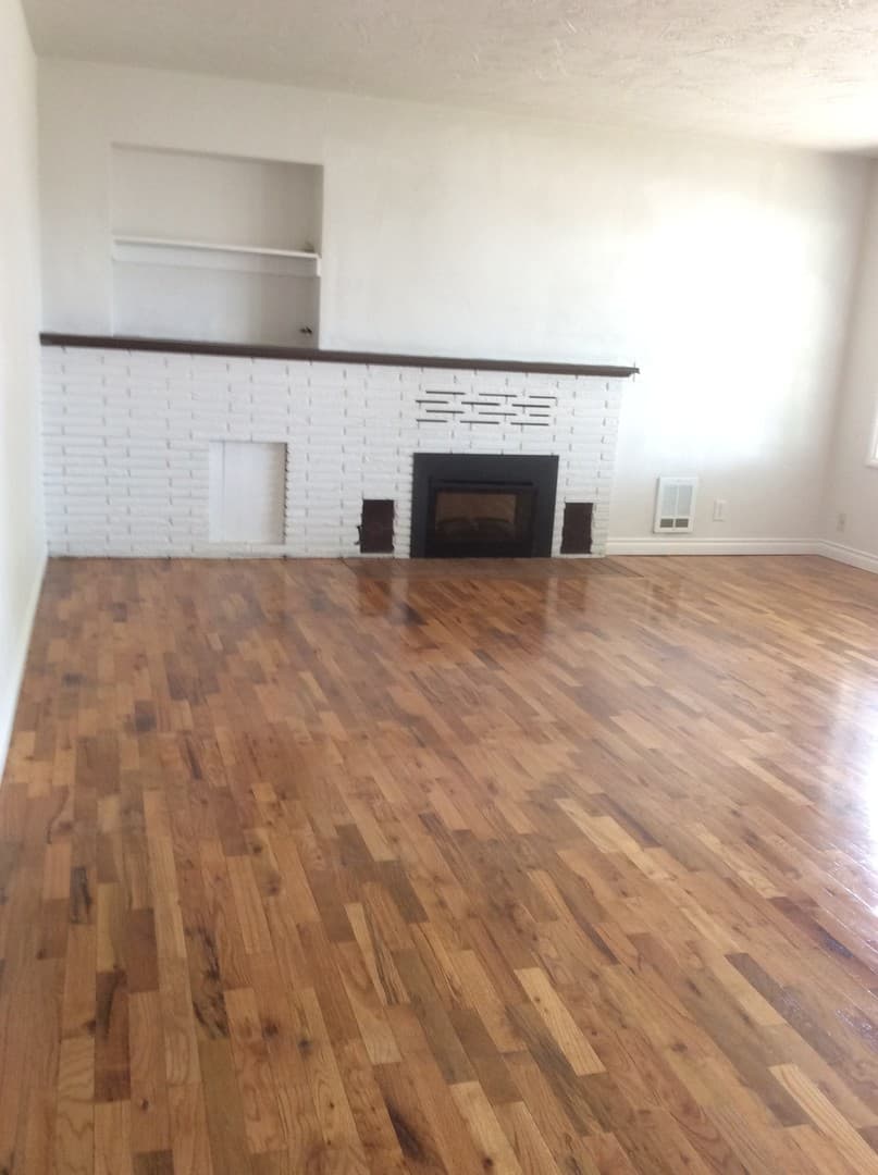 Medford House: 285 Clover Lane