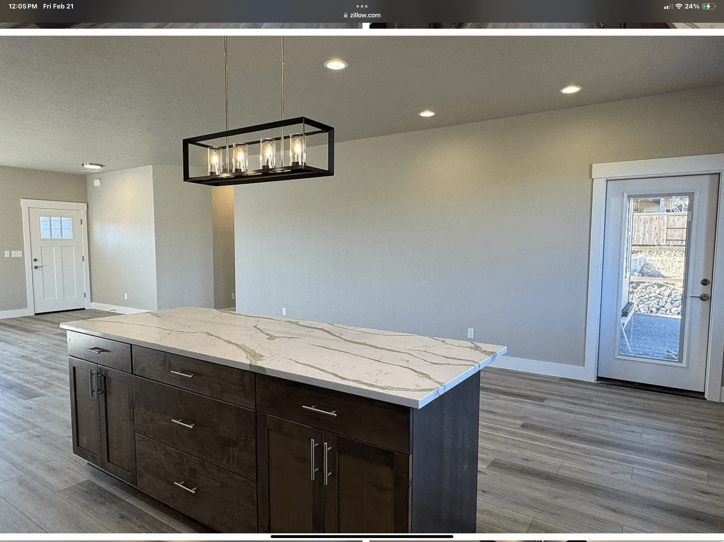 Sutherlin House: 101 Coles Valley Street