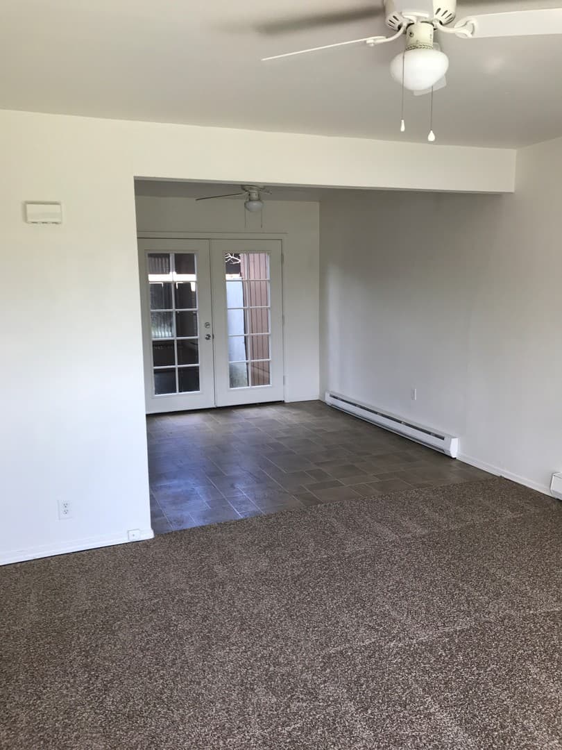Central Point Apartment: Cherry Street