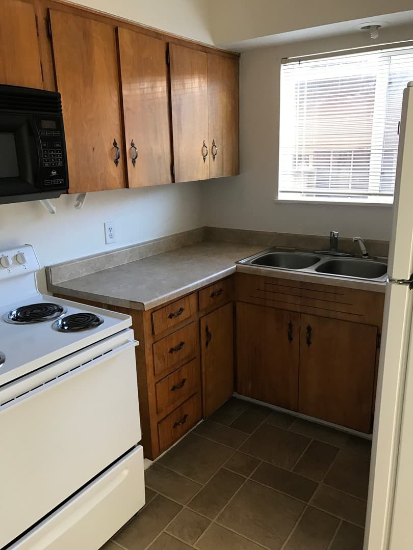 Central Point Apartment: Cherry Street