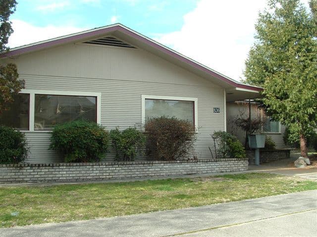 Grants Pass House: 836 #7 NW 6th St