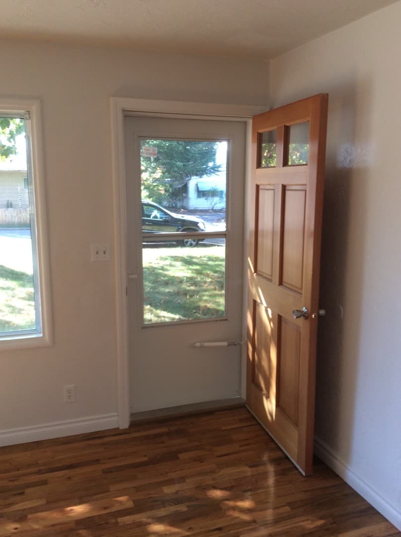 Medford House: 285 Clover Lane