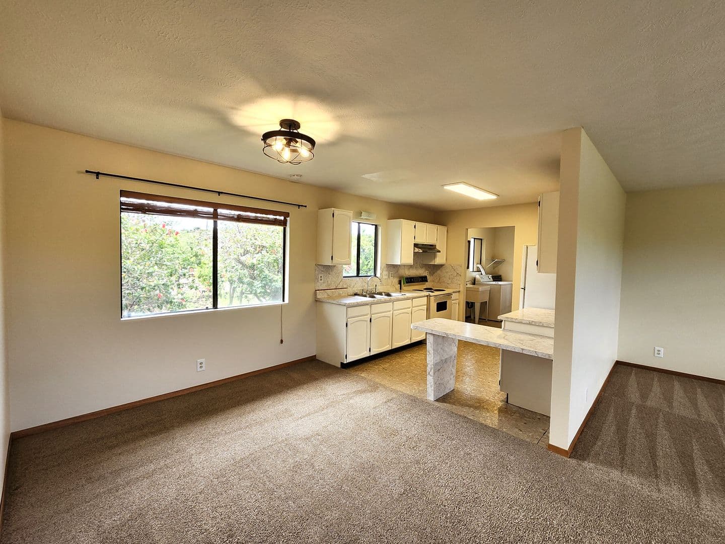 Kamuela Apartment: 62-2436 A Kawaihae Rd - Waimea Landmark Estates