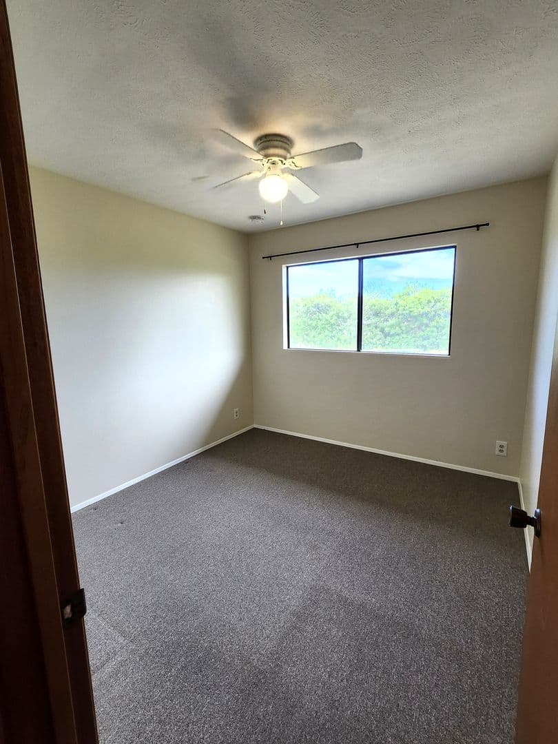 Kamuela Apartment: 62-2436 A Kawaihae Rd - Waimea Landmark Estates