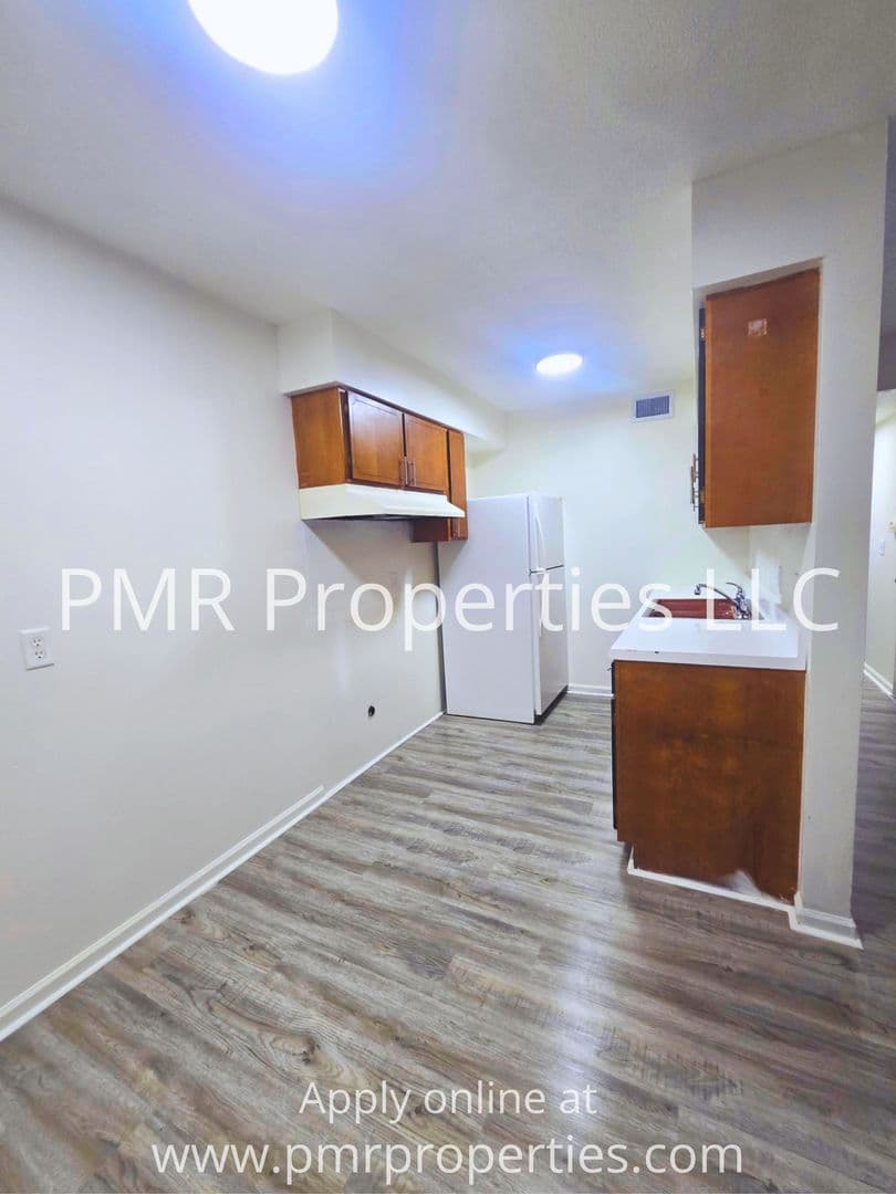 Council Bluffs Apartment: 629 Franklin Ave