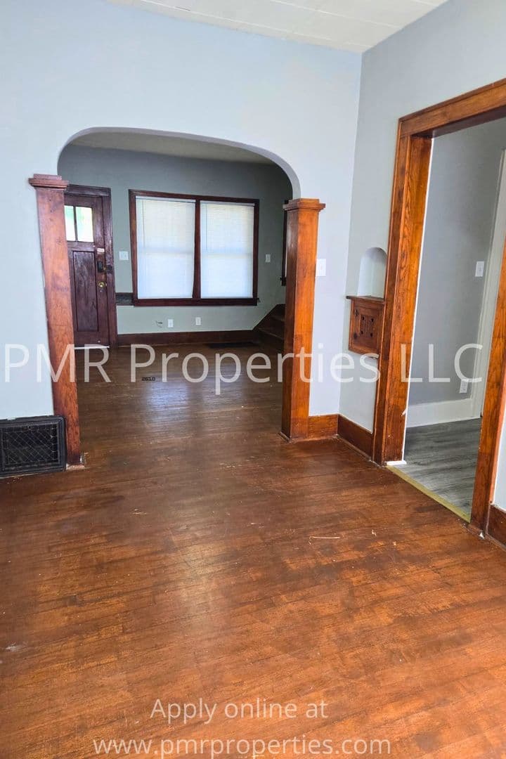 Council Bluffs Apartment: 118 Platner Street