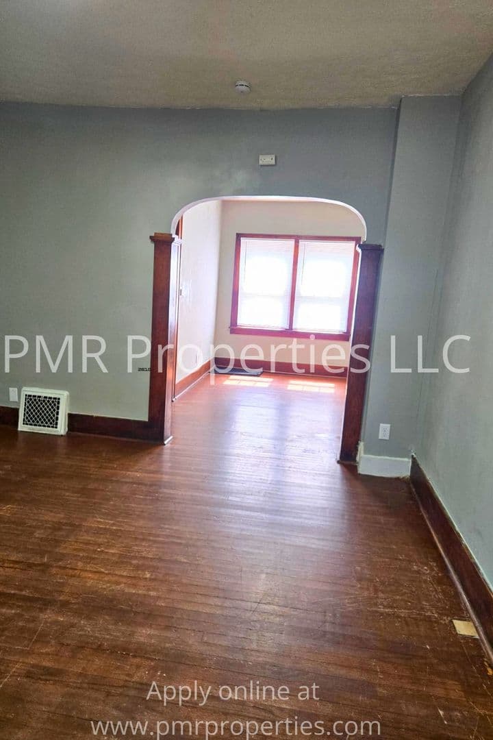 Council Bluffs Apartment: 118 Platner Street