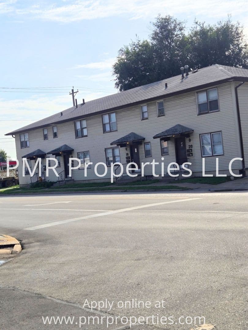 Council Bluffs Apartment: 14 N 35th Street