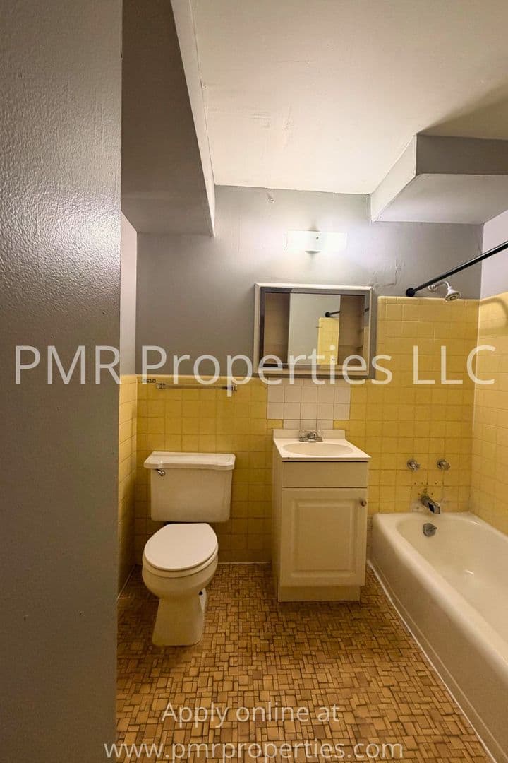Omaha Apartment: 4512 Bedford Ave