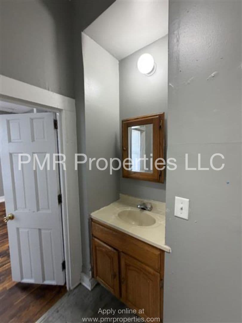 Saint Joseph House: 2611 Mary Street