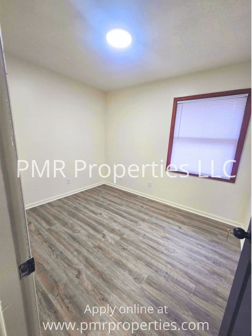 Council Bluffs Apartment: 629 Franklin Ave