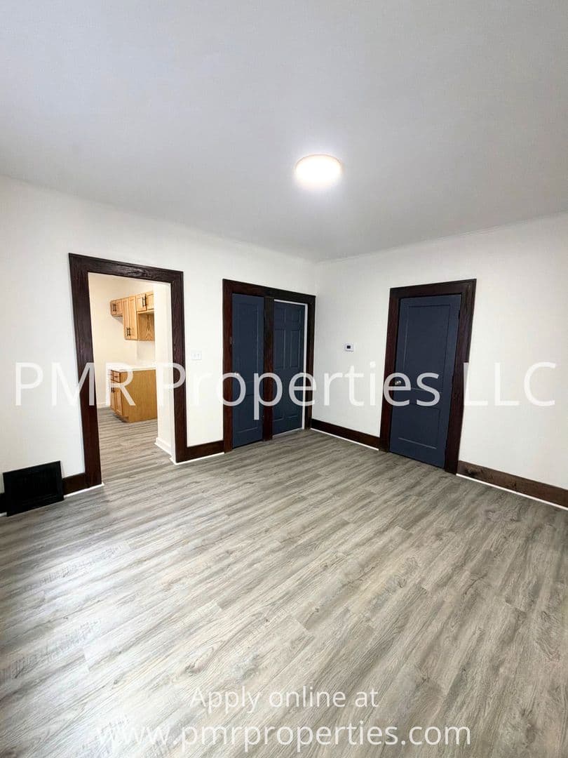 Saint Joseph House: 206 S 15th Street